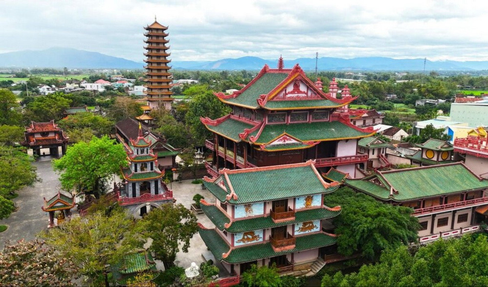Tour du lịch tham quan chùa thiên Hưng Quy Nhơn 