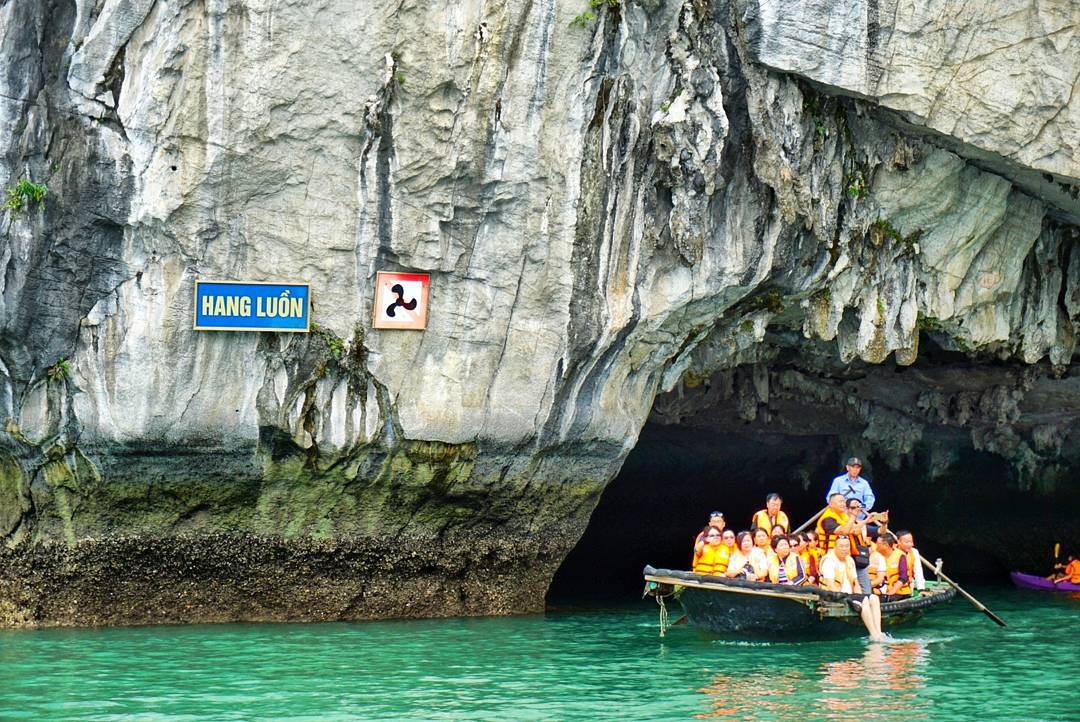 tour ha long