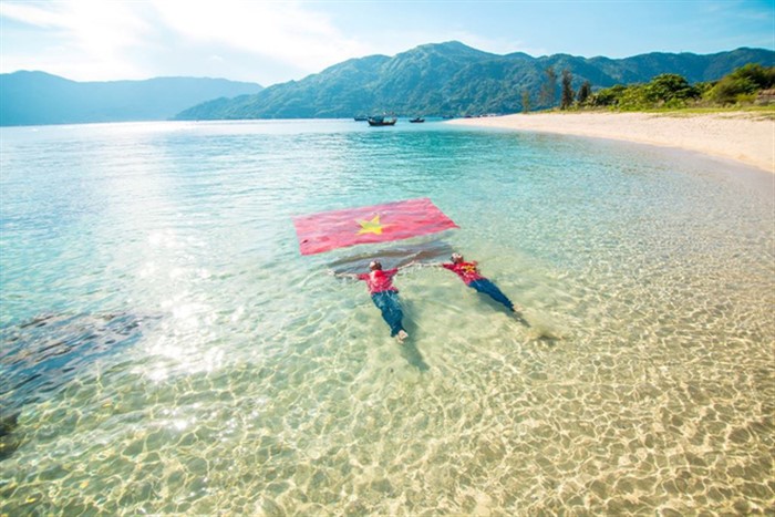 Tour hòn nưa Phú Yên 1 ngày - Quy Nhơn Group Tour