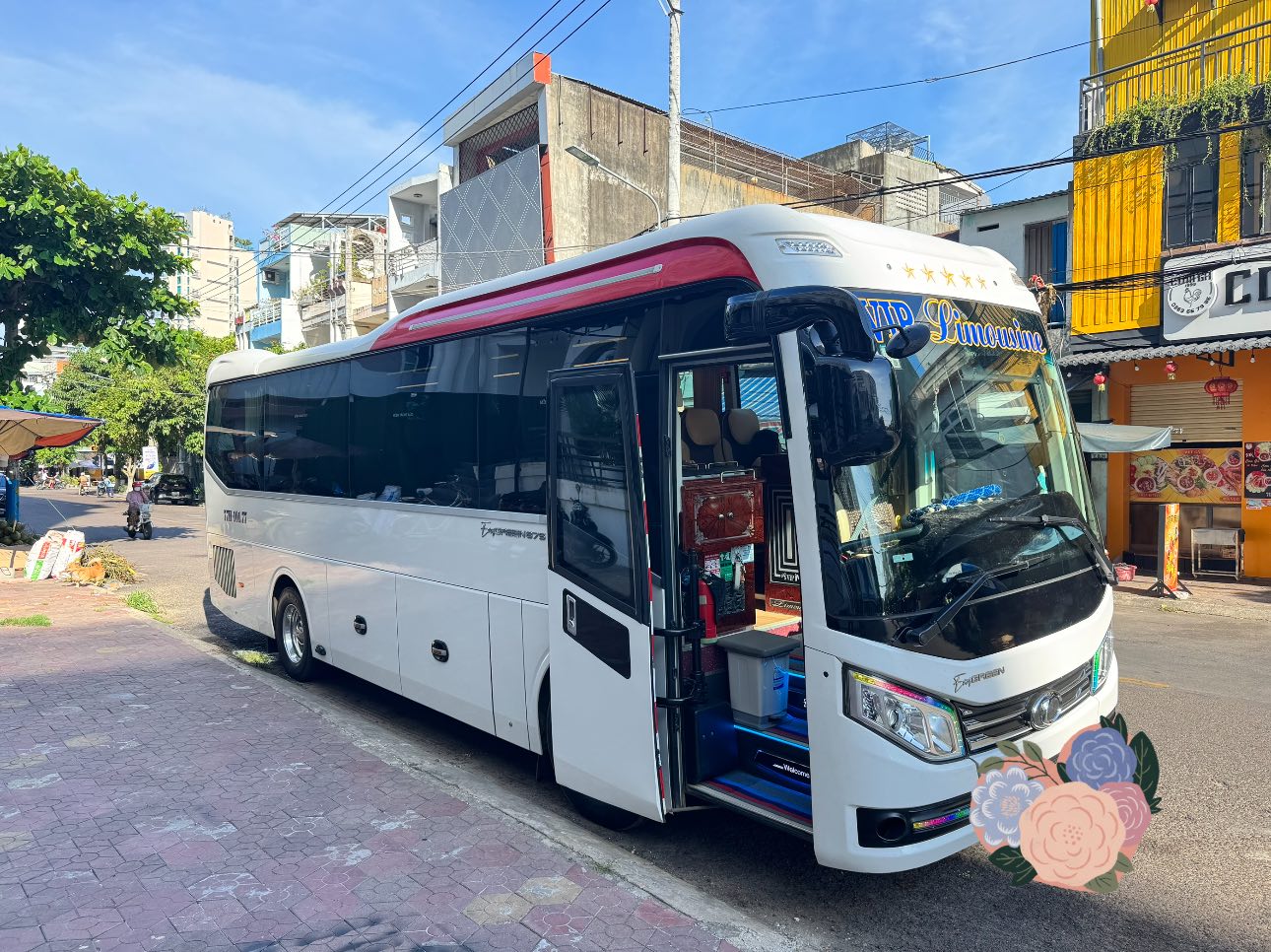 Review xe đi tour Kỳ Co - Eo Gió - Quy Nhơn Group Tour