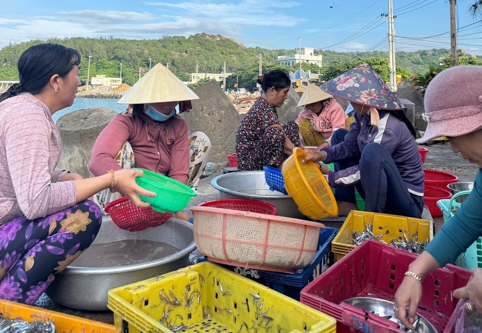 Cuộc sống bình dị của người dân 