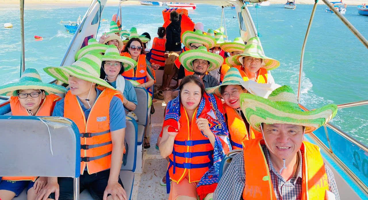 Combo Tour Kỳ Co 320k Quy Nhơn – Đón Tại Làng Chài Nhơn Lý