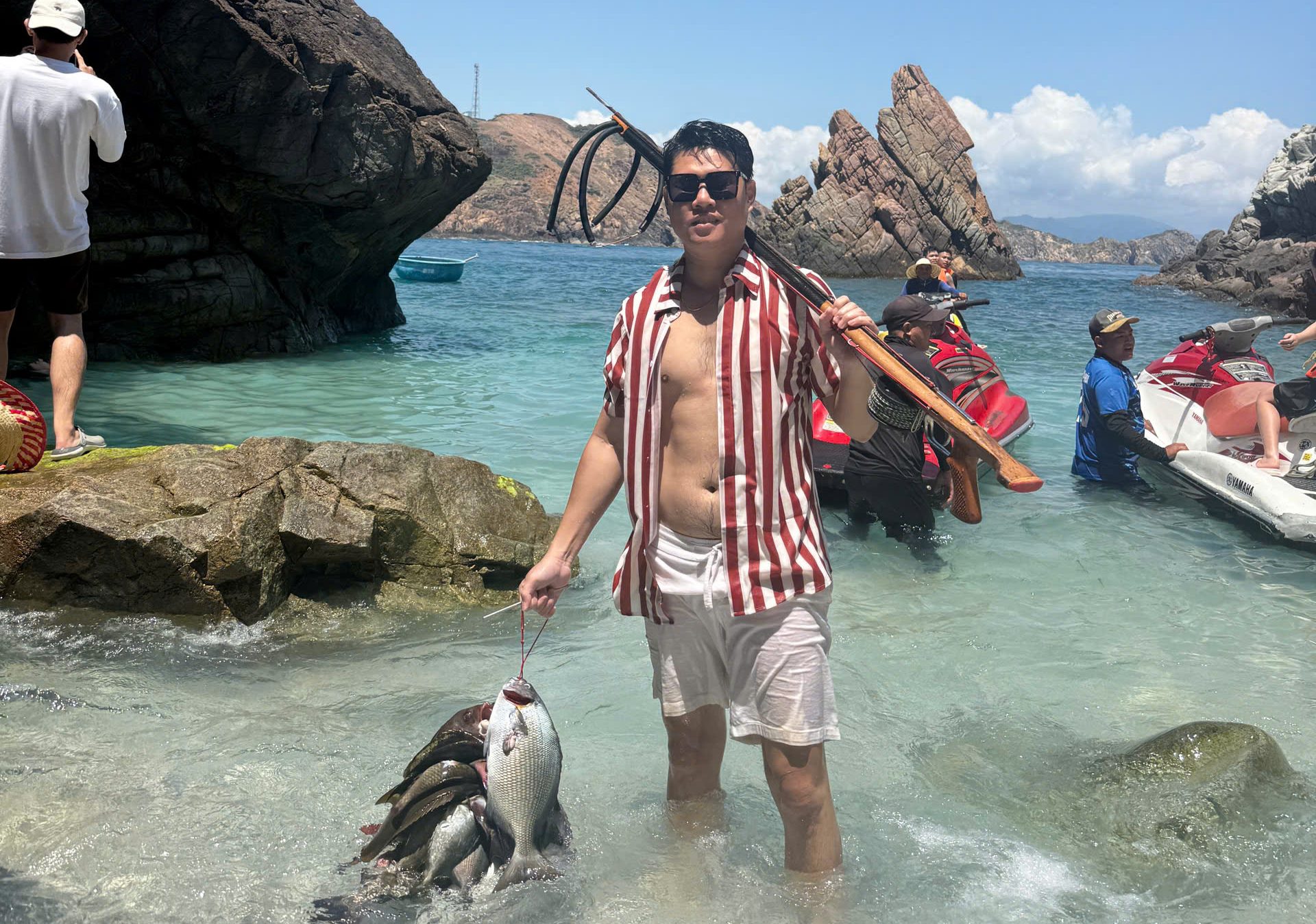 Tour bắn cá Hòn Sẹo Quy Nhơn